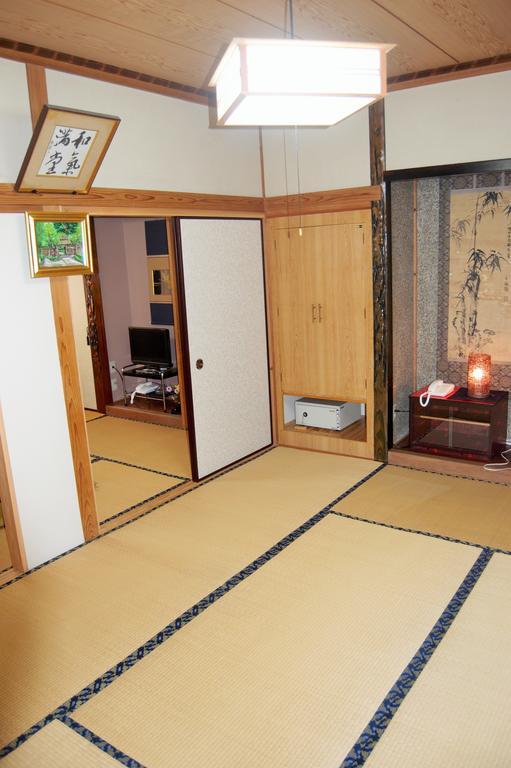 Ryokan Tsuruya Intaku Jufu Szoba fotó